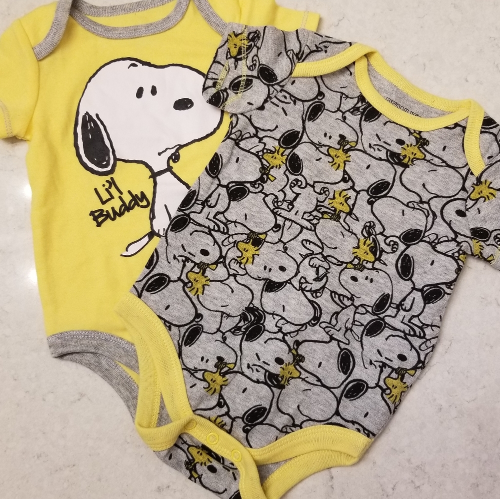Set of 2 Peanuts Snoopy Onsie ~0-3 mo